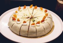 Torturi delicioase pentru nunti, botezuri si aniversari Cofetarie online